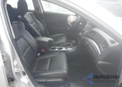 2015 Acura Ilx 2.0L z USA, uszkodzony, nr VIN 19VDE1F38FE002338